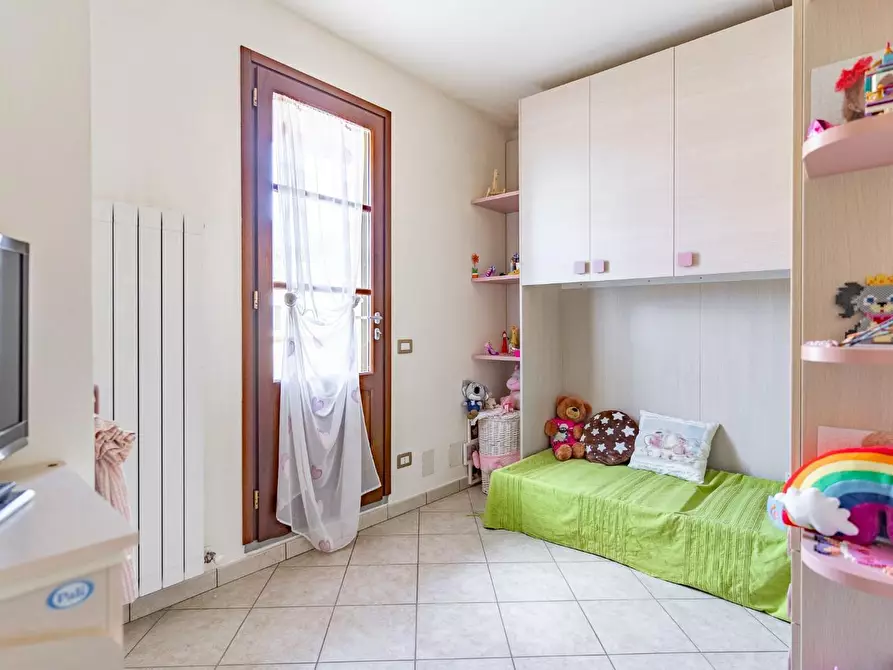 Immagine 28 di Villetta a schiera in vendita  a Empoli