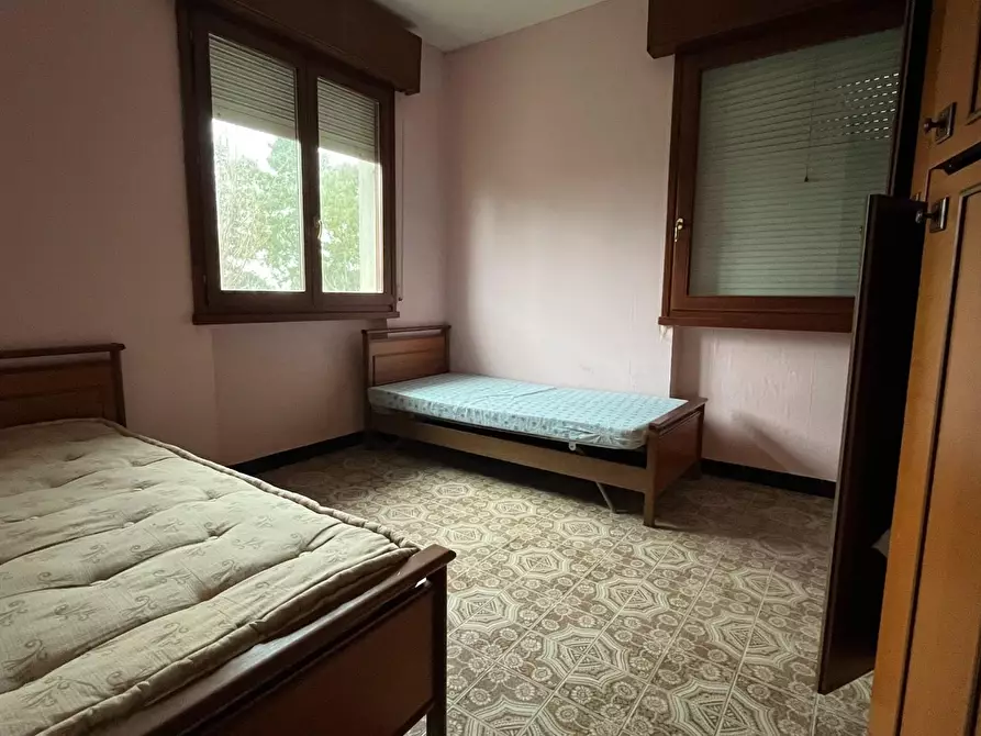 Immagine 16 di Palazzo in vendita  a Pietrasanta