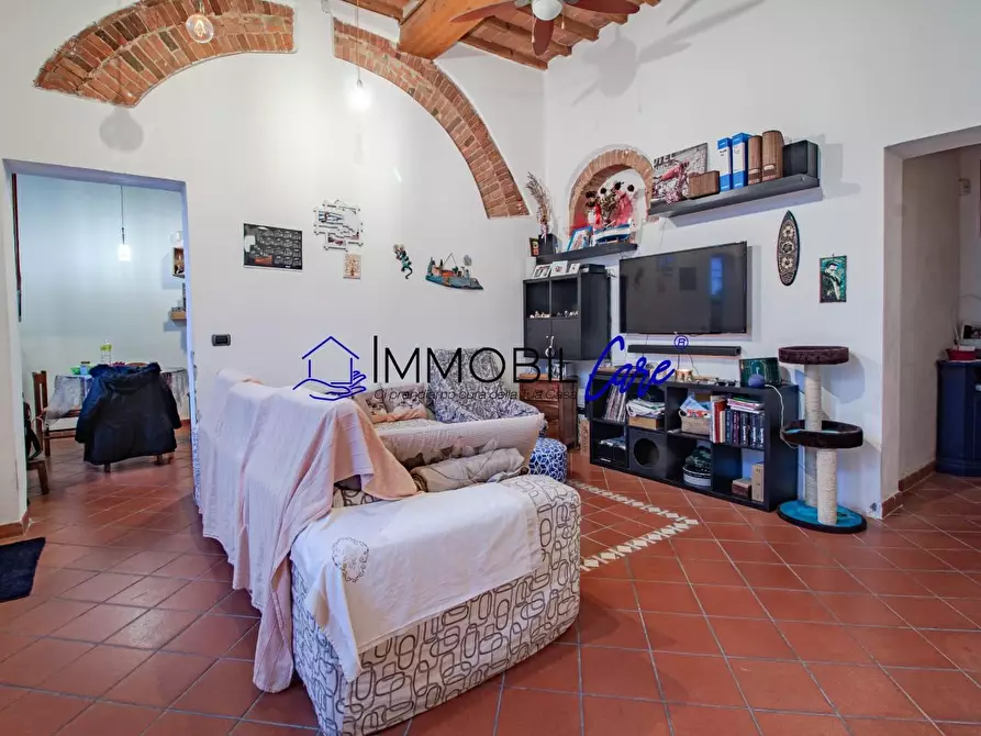 Immagine 3 di Appartamento in vendita  a Livorno