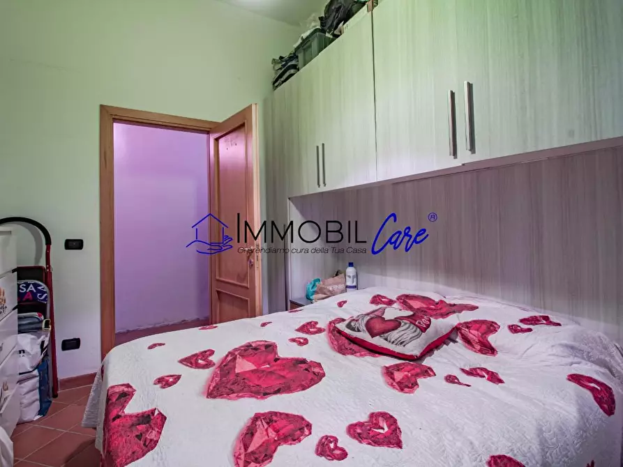 Immagine 10 di Appartamento in vendita  a Livorno