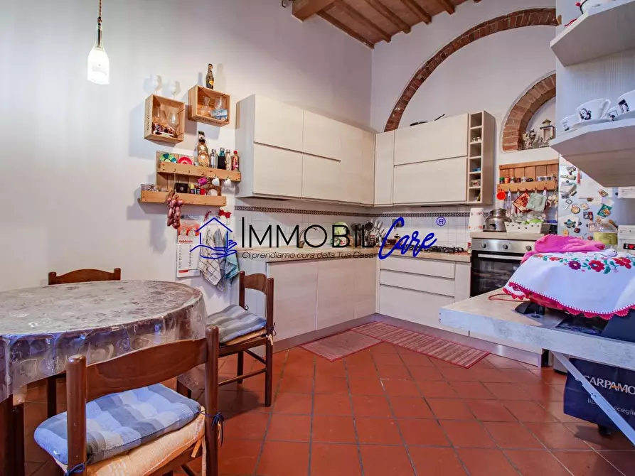 Immagine 5 di Appartamento in vendita  a Livorno