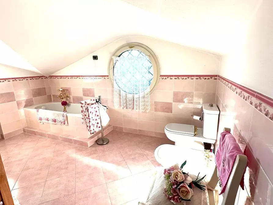 Immagine 29 di Villa in vendita  a Montignoso