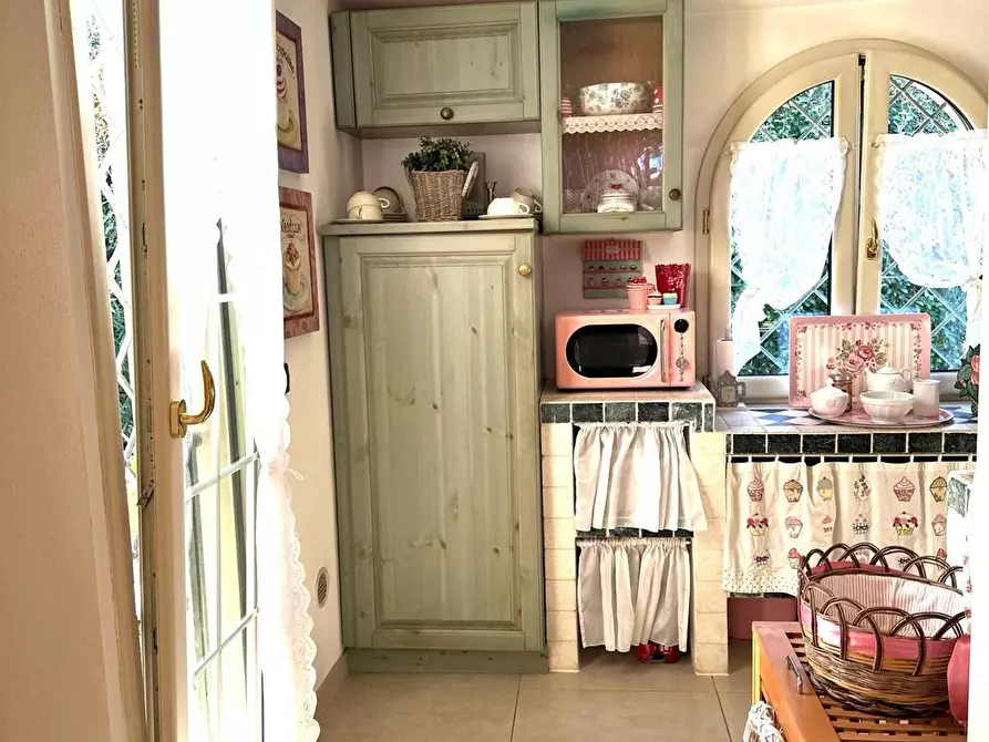 Immagine 16 di Villa in vendita  a Montignoso