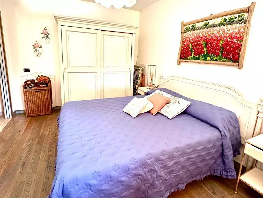 Immagine 26 di Villa in vendita  a Montignoso