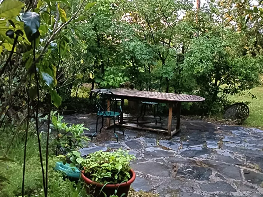 Immagine 30 di Casa bifamiliare in vendita  a Massa