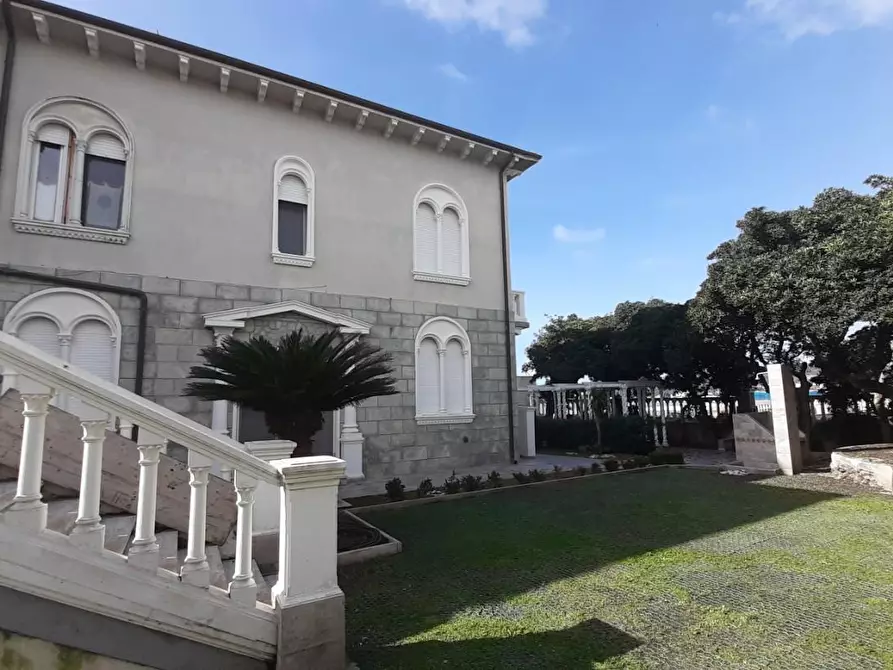 Immagine 5 di Appartamento in vendita  a Rosignano Marittimo