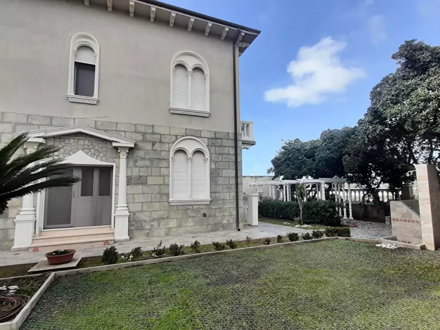 Immagine 4 di Appartamento in vendita  a Rosignano Marittimo