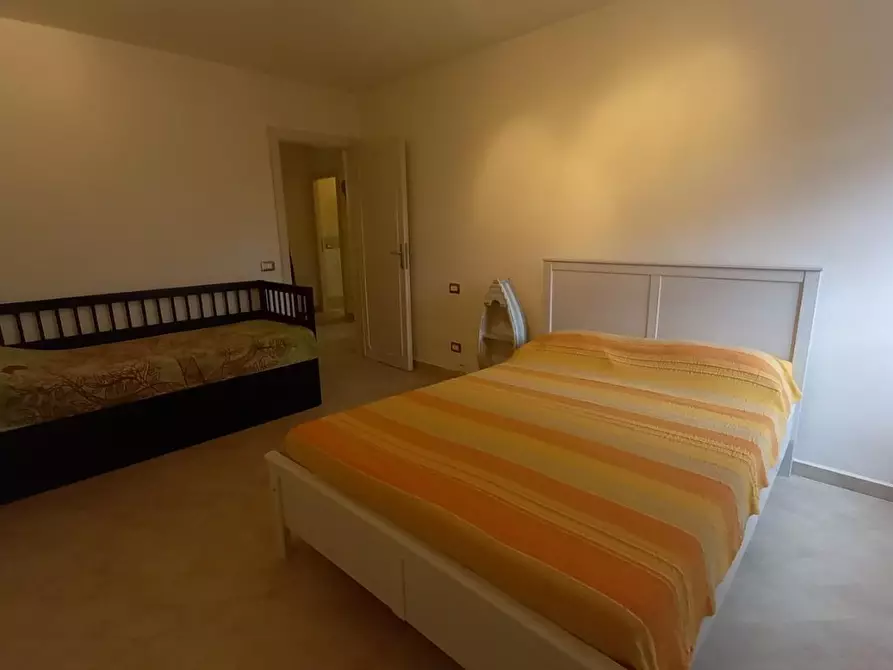 Immagine 13 di Appartamento in affitto  a Camaiore