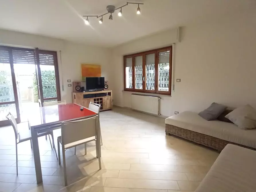 Immagine 7 di Appartamento in affitto  a Camaiore