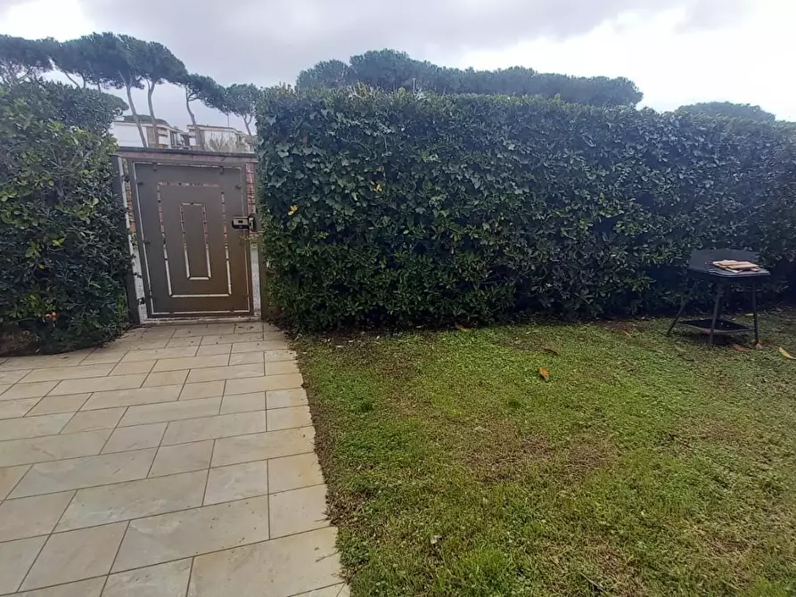 Immagine 24 di Appartamento in affitto  a Camaiore