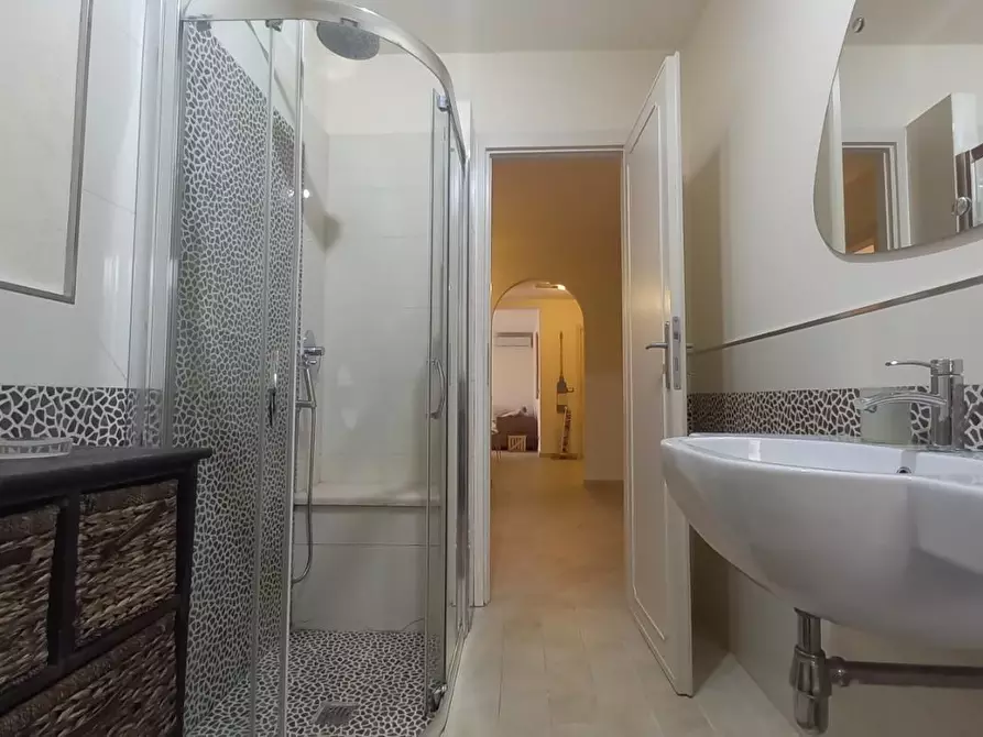 Immagine 20 di Appartamento in affitto  a Camaiore