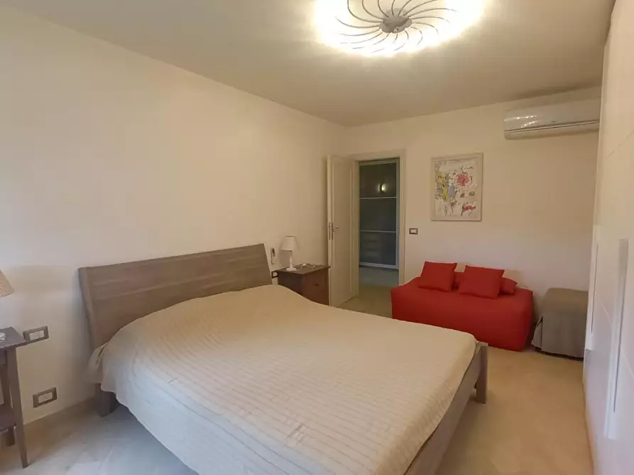 Immagine 17 di Appartamento in affitto  a Camaiore