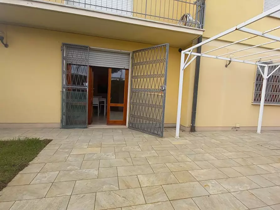 Immagine 8 di Appartamento in affitto  a Camaiore