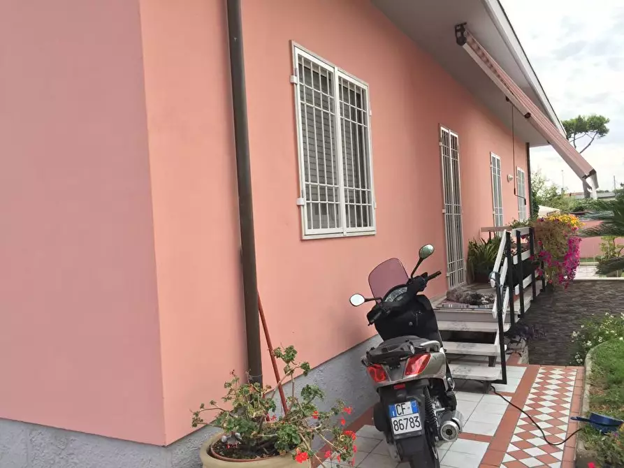 Immagine 36 di Casa bifamiliare in vendita  a Carrara