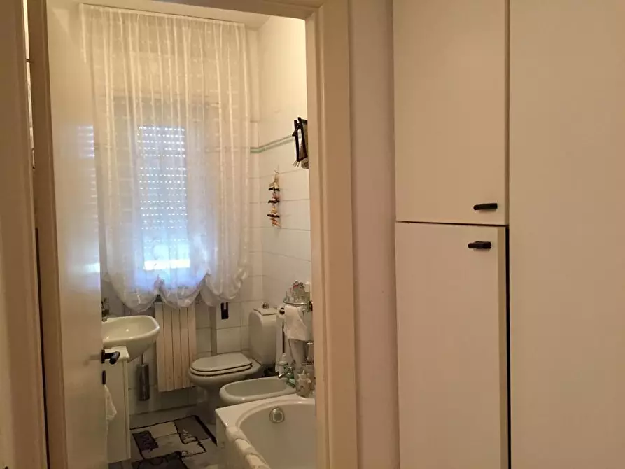 Immagine 51 di Casa bifamiliare in vendita  a Carrara
