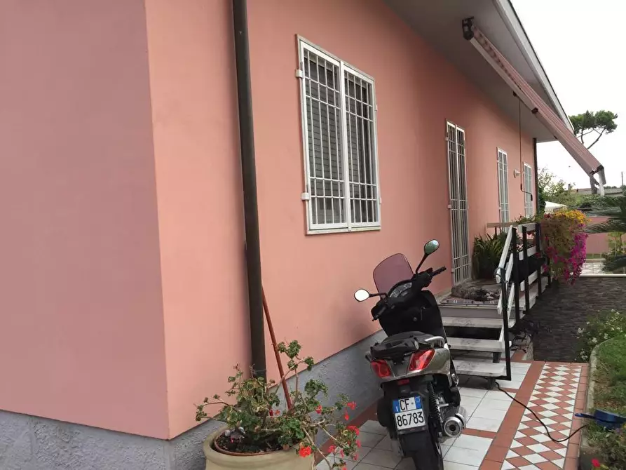 Immagine 42 di Casa bifamiliare in vendita  a Carrara