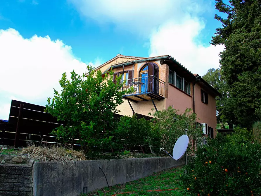 Immagine 47 di Casa colonica in vendita  a Riparbella