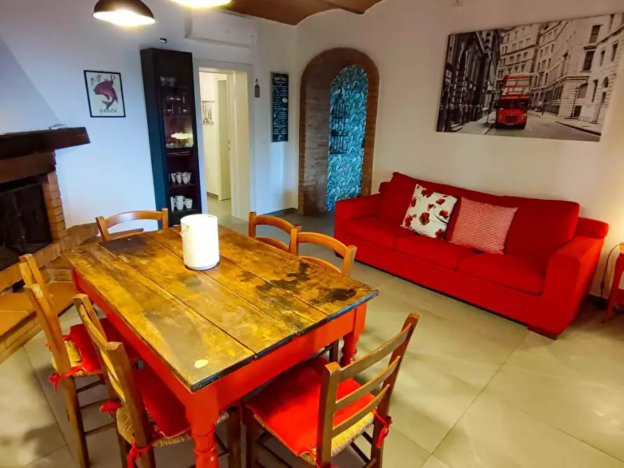 Immagine 5 di Casa colonica in vendita  a Riparbella