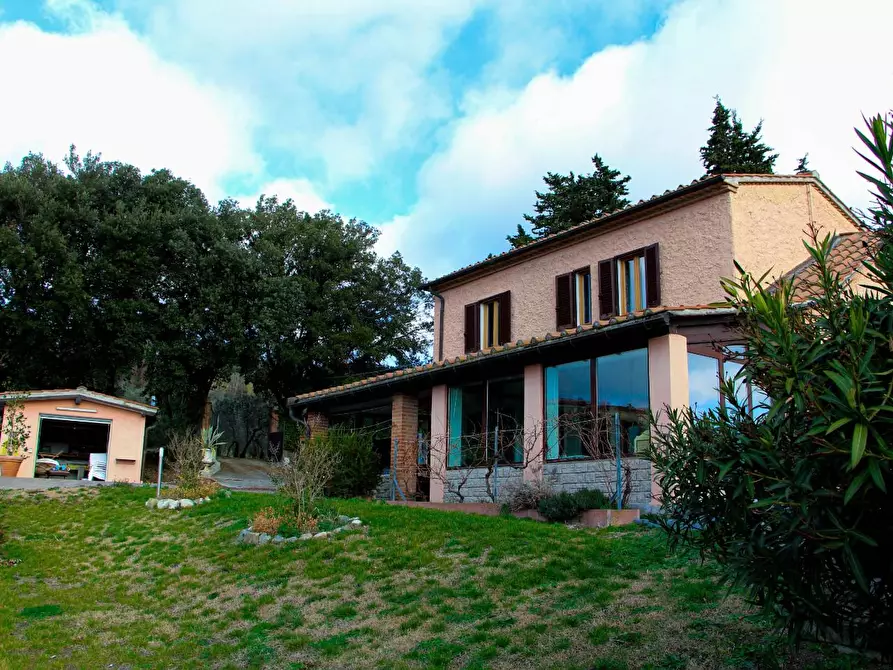 Immagine 45 di Casa colonica in vendita  a Riparbella