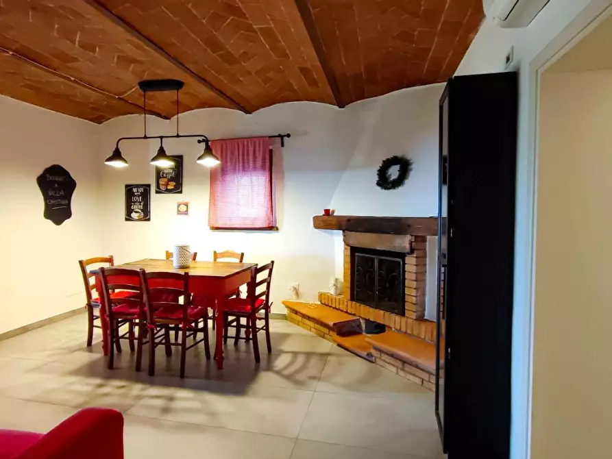 Immagine 6 di Casa colonica in vendita  a Riparbella