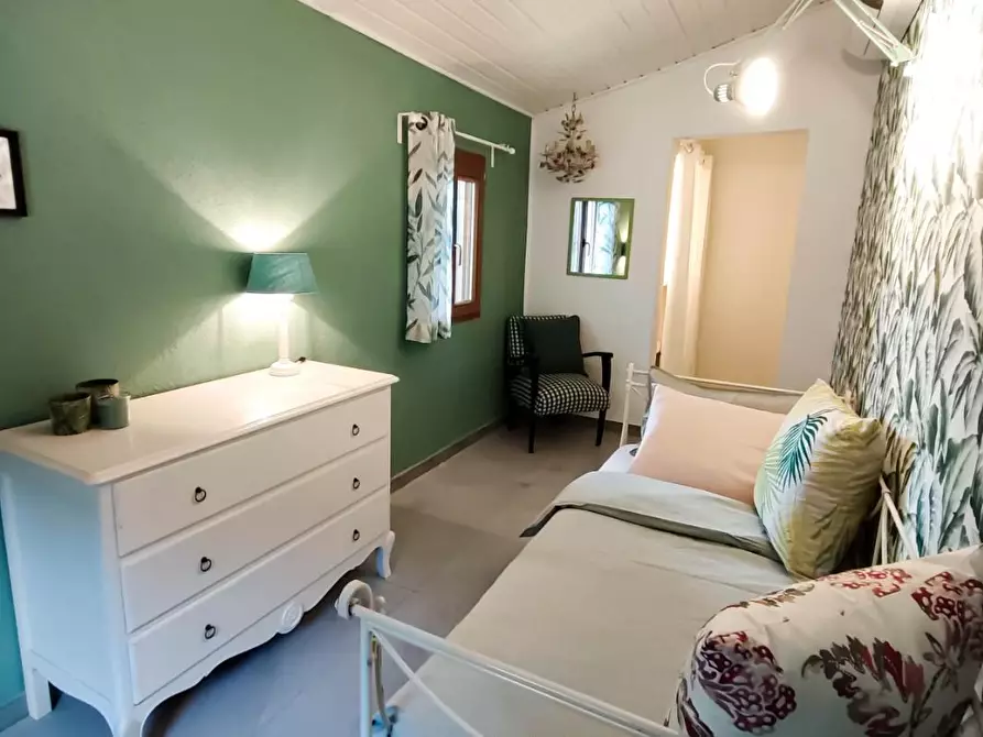 Immagine 30 di Casa colonica in vendita  a Riparbella