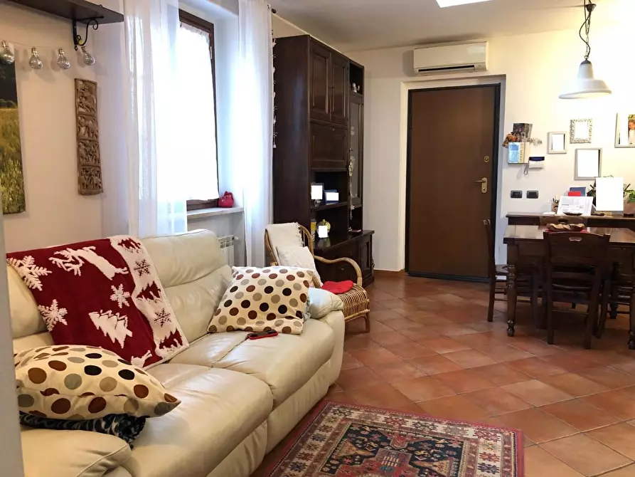 Immagine 2 di Appartamento in vendita  a Poggibonsi