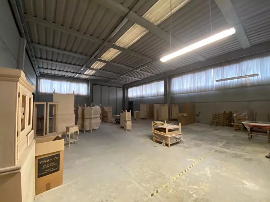 Immagine 16 di Capannone industriale in vendita  a Porcari