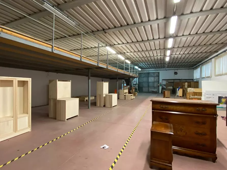 Immagine 18 di Capannone industriale in vendita  a Porcari