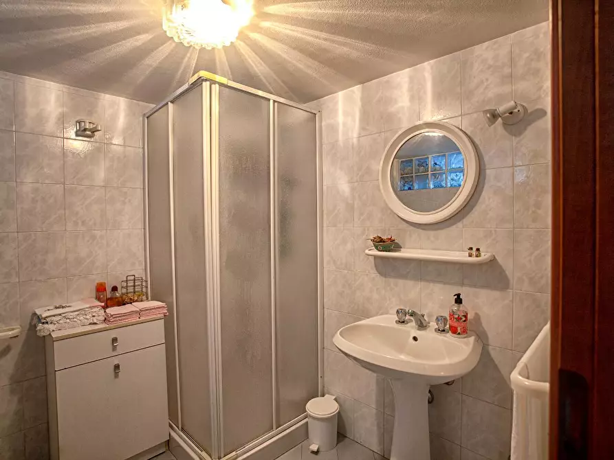 Immagine 22 di Villa in vendita  a San Giuliano Terme