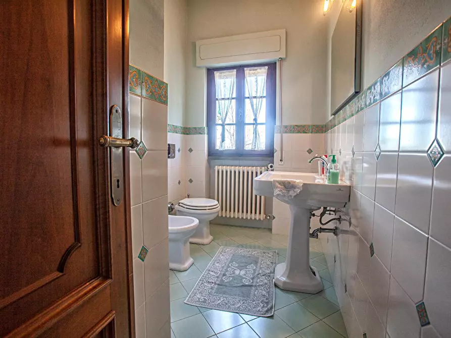 Immagine 35 di Villa in vendita  a San Giuliano Terme