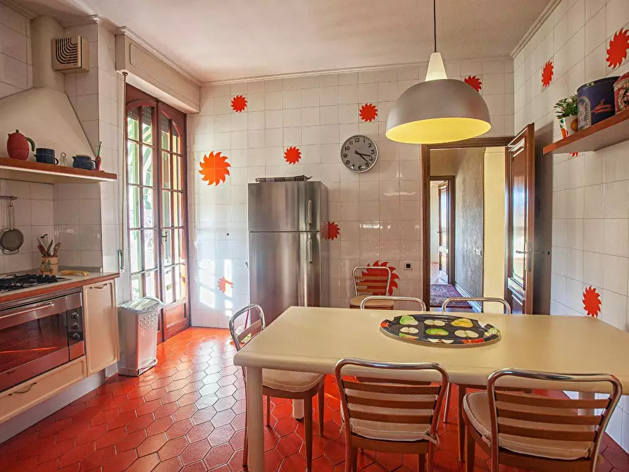 Immagine 37 di Villa in vendita  a San Giuliano Terme