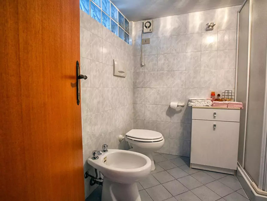 Immagine 23 di Villa in vendita  a San Giuliano Terme