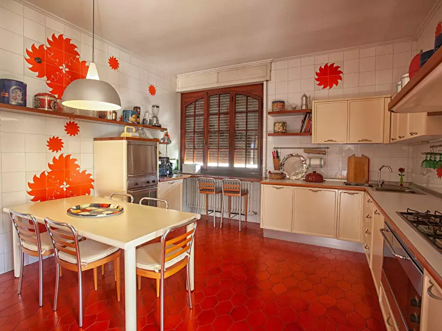 Immagine 36 di Villa in vendita  a San Giuliano Terme