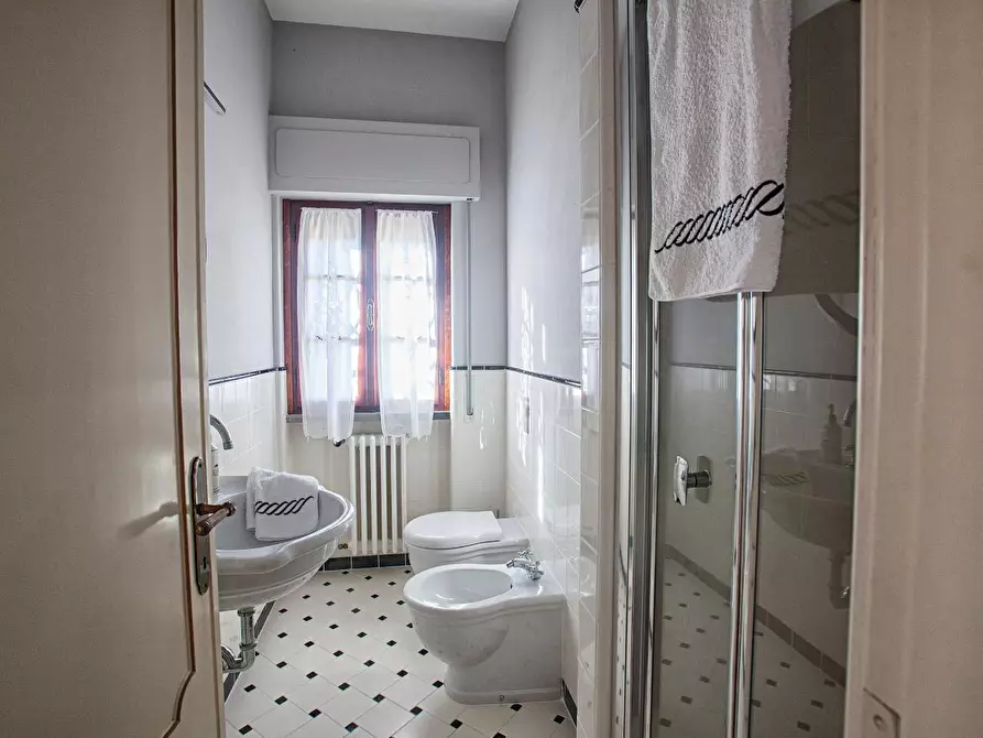 Immagine 12 di Villa in vendita  a San Giuliano Terme