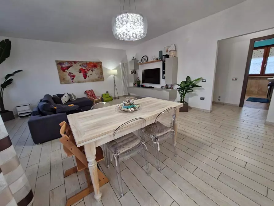 Immagine 10 di Appartamento in vendita  a Campiglia Marittima