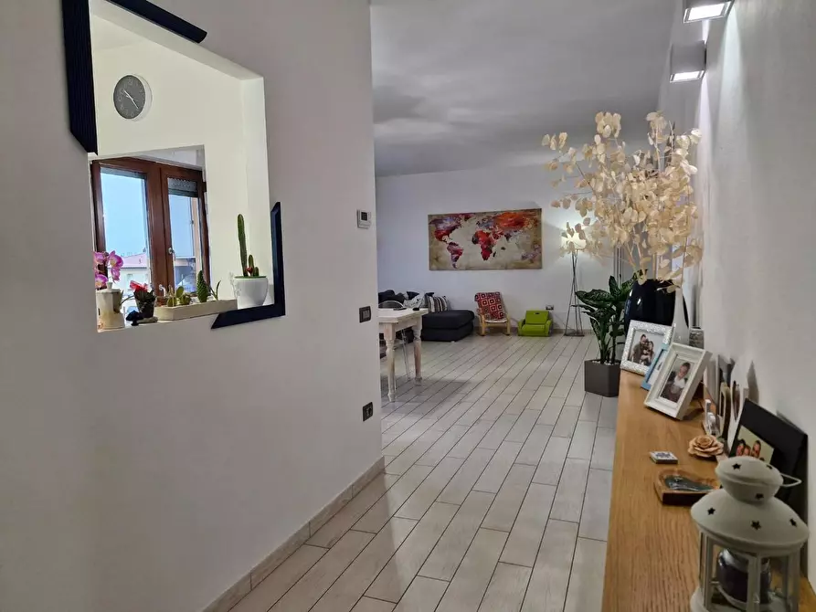 Immagine 4 di Appartamento in vendita  a Campiglia Marittima