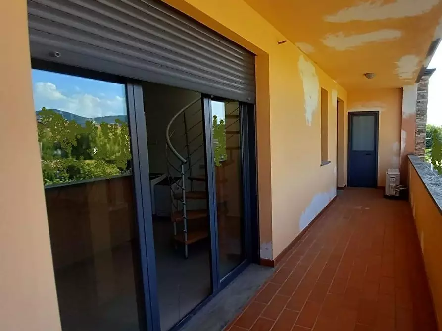 Immagine 6 di Ufficio in affitto  a Vecchiano