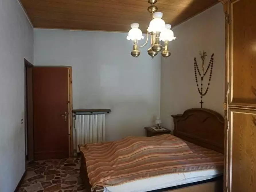 Immagine 24 di Terratetto in vendita  a Borgo A Mozzano