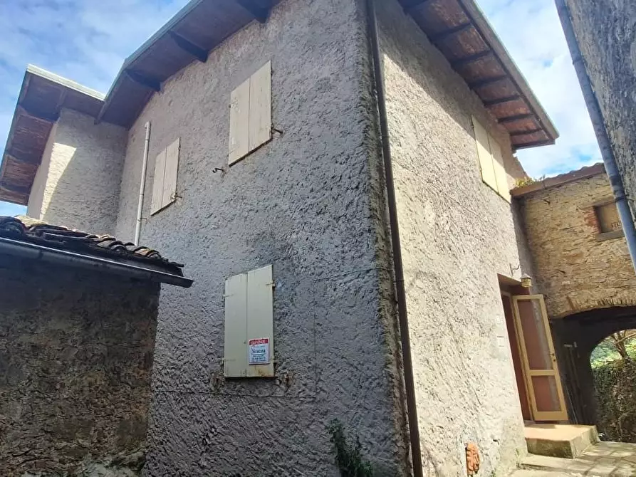 Immagine 1 di Terratetto in vendita  a Pescaglia