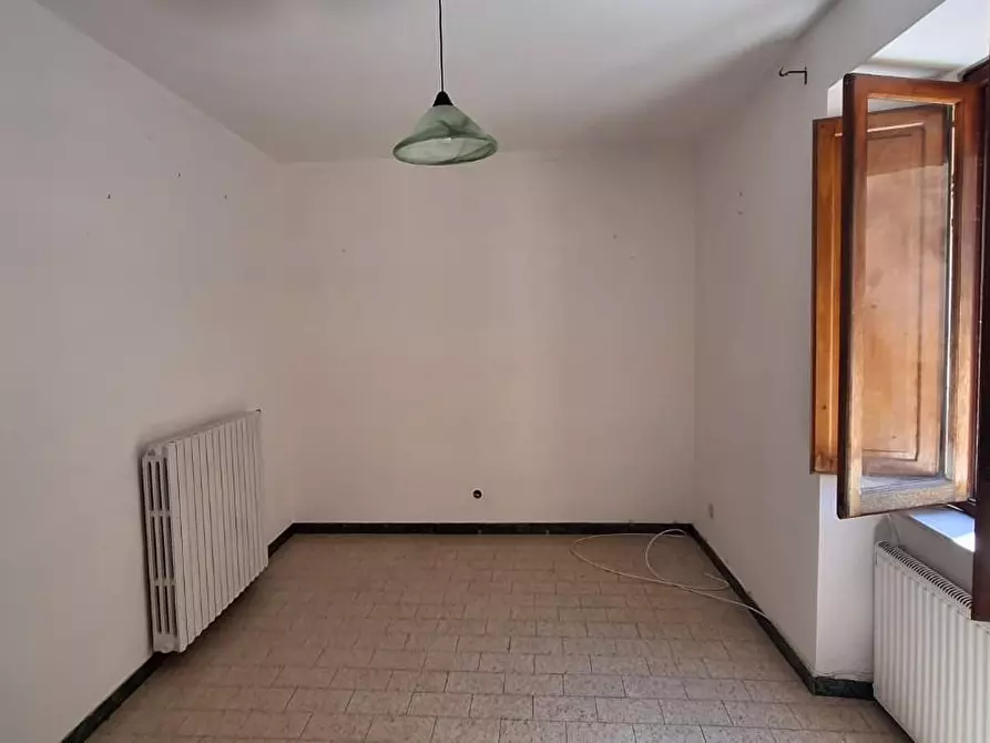 Immagine 5 di Appartamento in vendita  a Barga