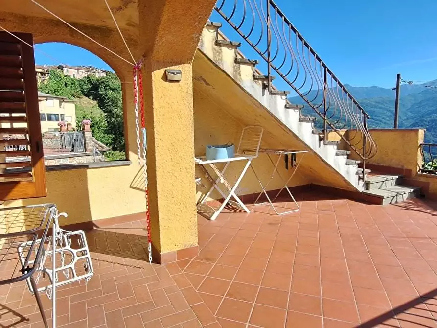 Immagine 4 di Appartamento in vendita  a Bagni Di Lucca