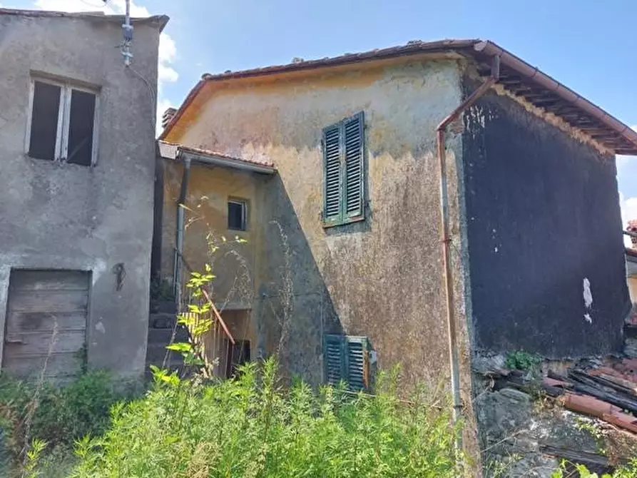 Immagine 13 di Casa semindipendente in vendita  a Gallicano