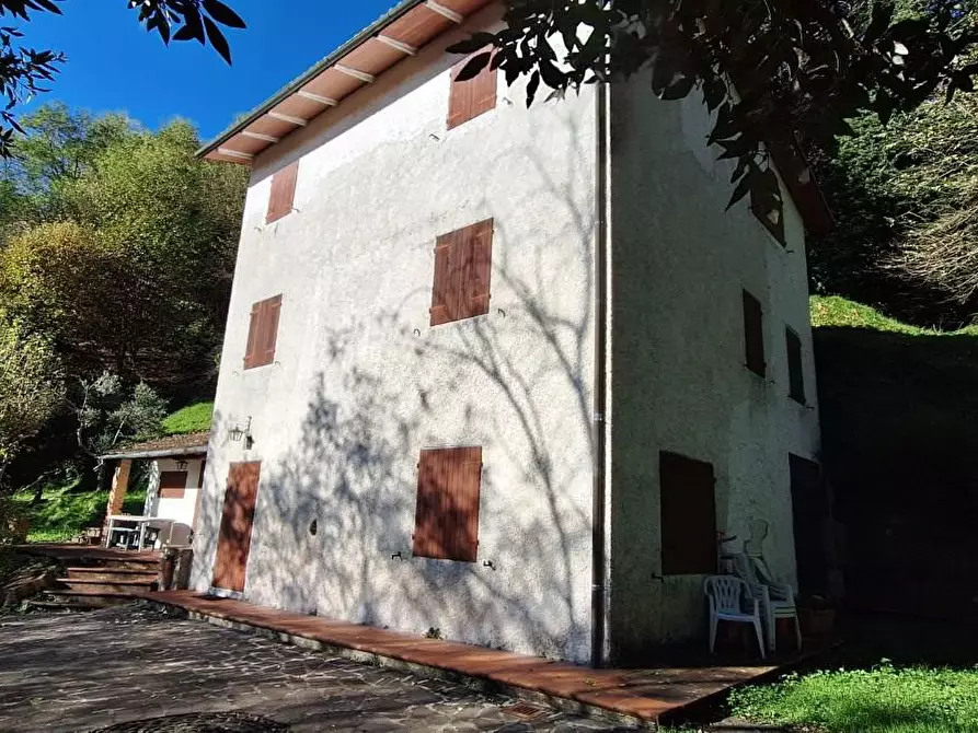 Immagine 5 di Casa indipendente in vendita  a Bagni Di Lucca