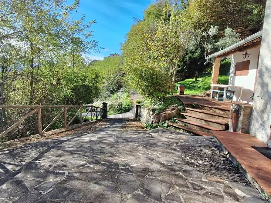 Immagine 10 di Casa indipendente in vendita  a Bagni Di Lucca