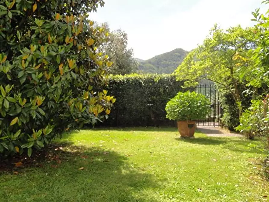 Immagine 15 di Villa in vendita  a Bagni Di Lucca
