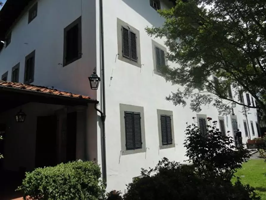 Immagine 21 di Villa in vendita  a Bagni Di Lucca