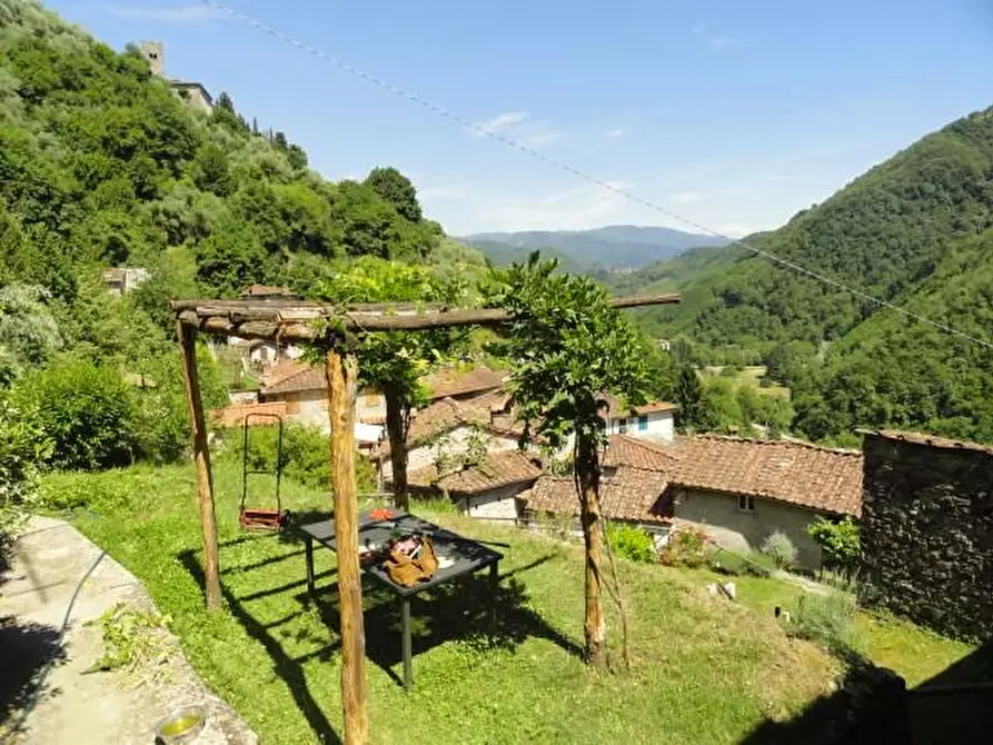 Immagine 1 di Terratetto in vendita  a Pescaglia