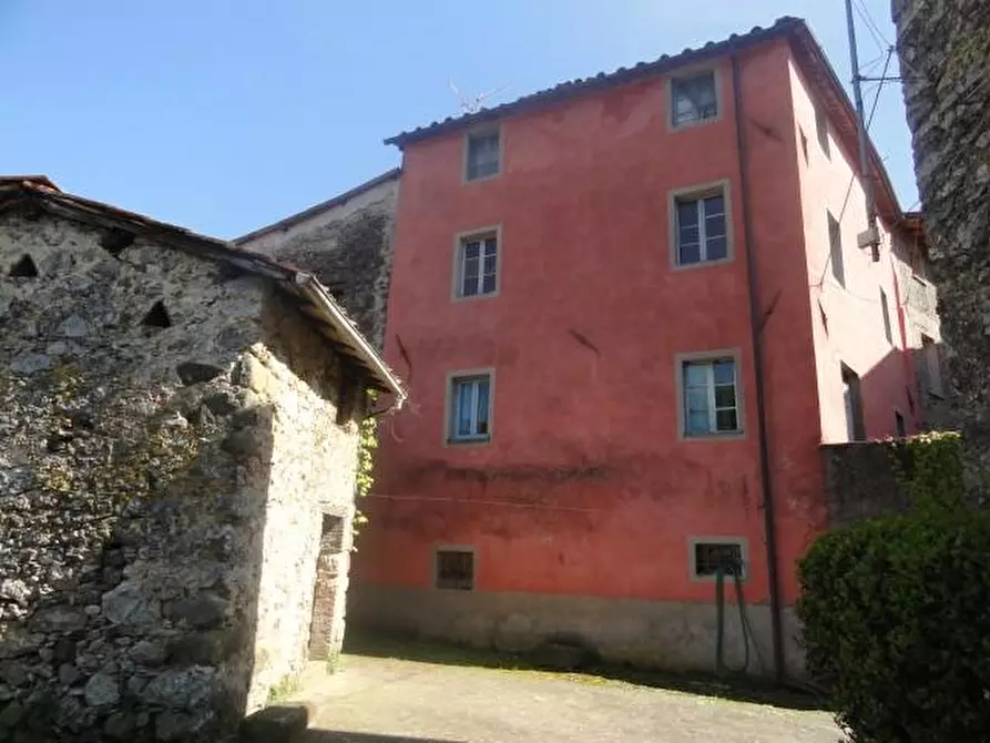 Immagine 12 di Terratetto in vendita  a Borgo A Mozzano