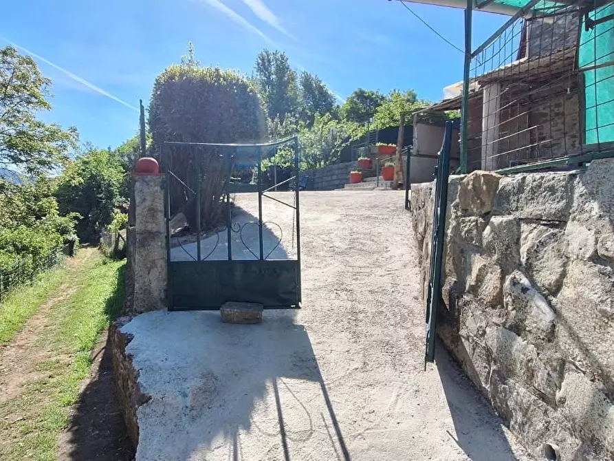 Immagine 2 di Casa semindipendente in vendita  a Bagni Di Lucca