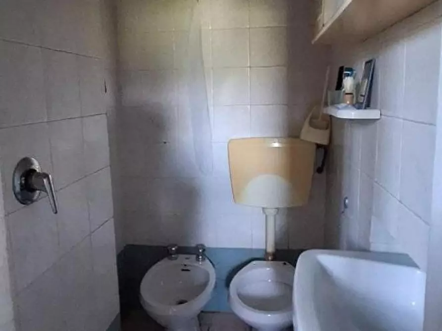 Immagine 19 di Casa semindipendente in vendita  a Bagni Di Lucca